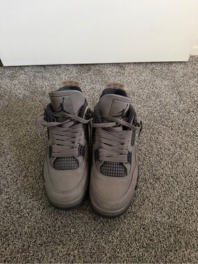 Cave Stone Jordan 4